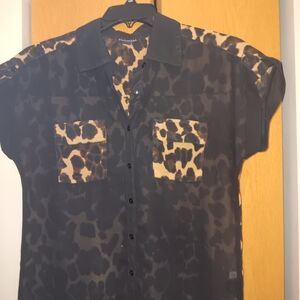 Womens Size Large, Black and Brown Leopard Print Shirt